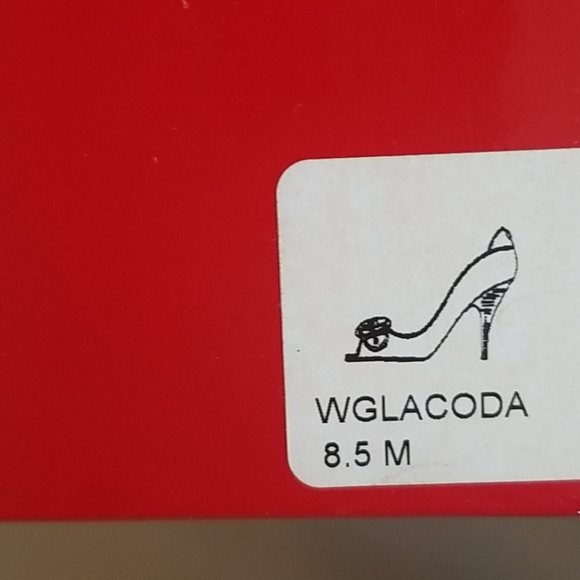 GUESS black peep toe heels - Picture 5 of 6